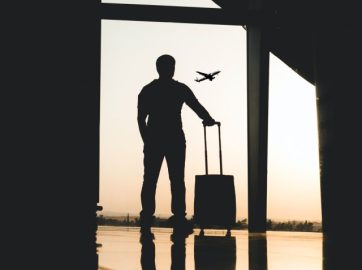 11 dicas para viajar mesmo estando com dívidas